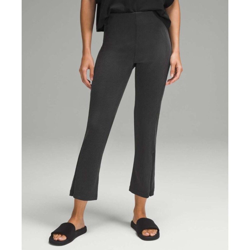 Lululemon Ribbed Softstreme Zip Leg High Rise Cropped Pant 25” Size 8 Black